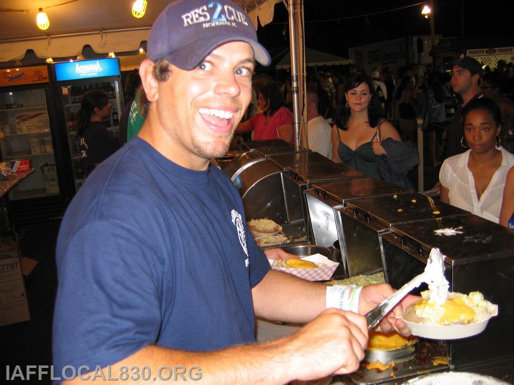 Dennis Dustin