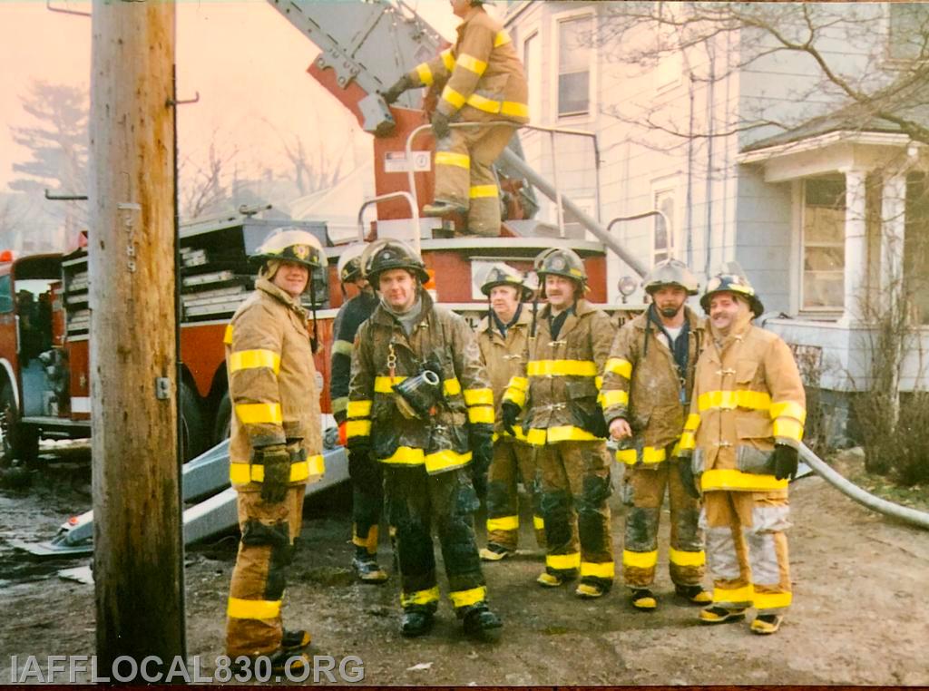 2/13/1996 Woodward Ave
Paul Toth, Charlie Catugna (just visible), Ed McCabe, Brian Balding, Kevin Gilchrist, Charles Juhasz, Ralph Allegretta, & Pat Marro on the turntable