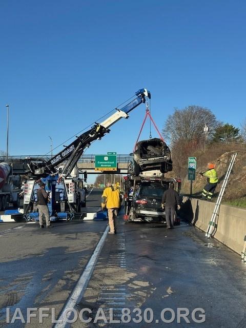 4/9/2025 I-95 Southbound prior to Exit 14 car transporter fire